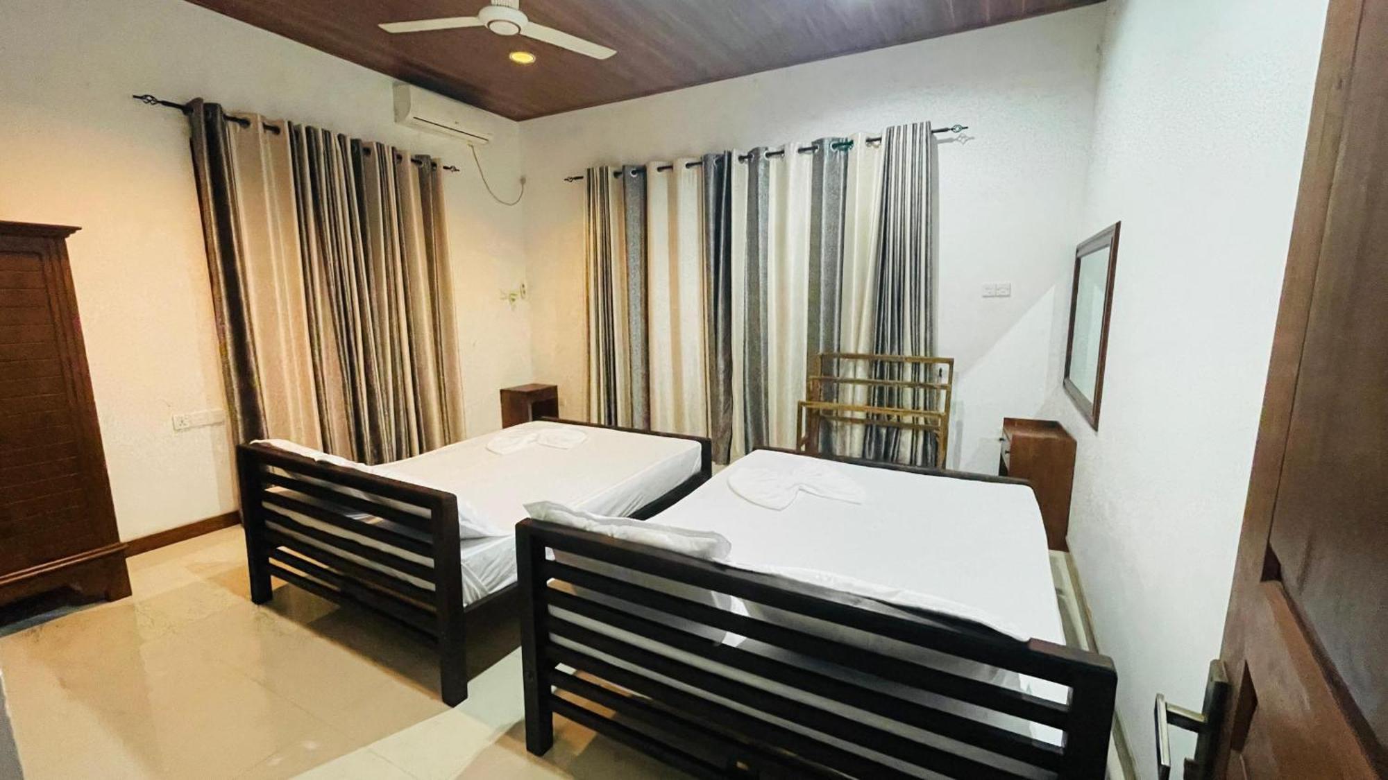 Anuradhapura Hotels Zimmer foto
