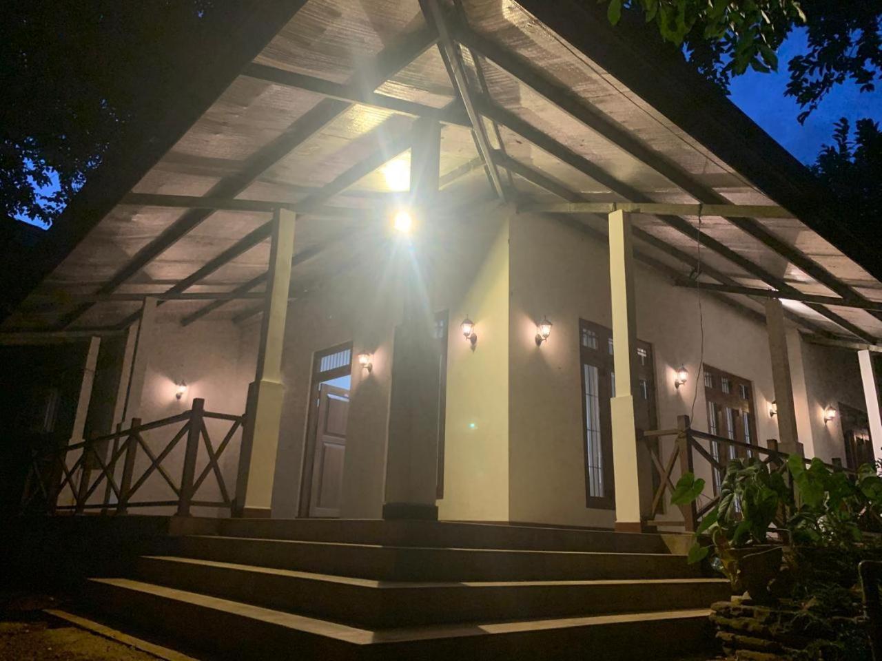 Anuradhapura Hotels Exterior foto